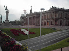 MaCrOPLaZa