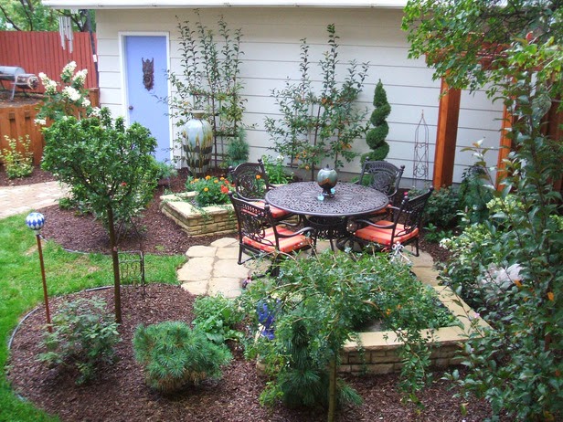 Amazing Small Backyard Deck Ideas