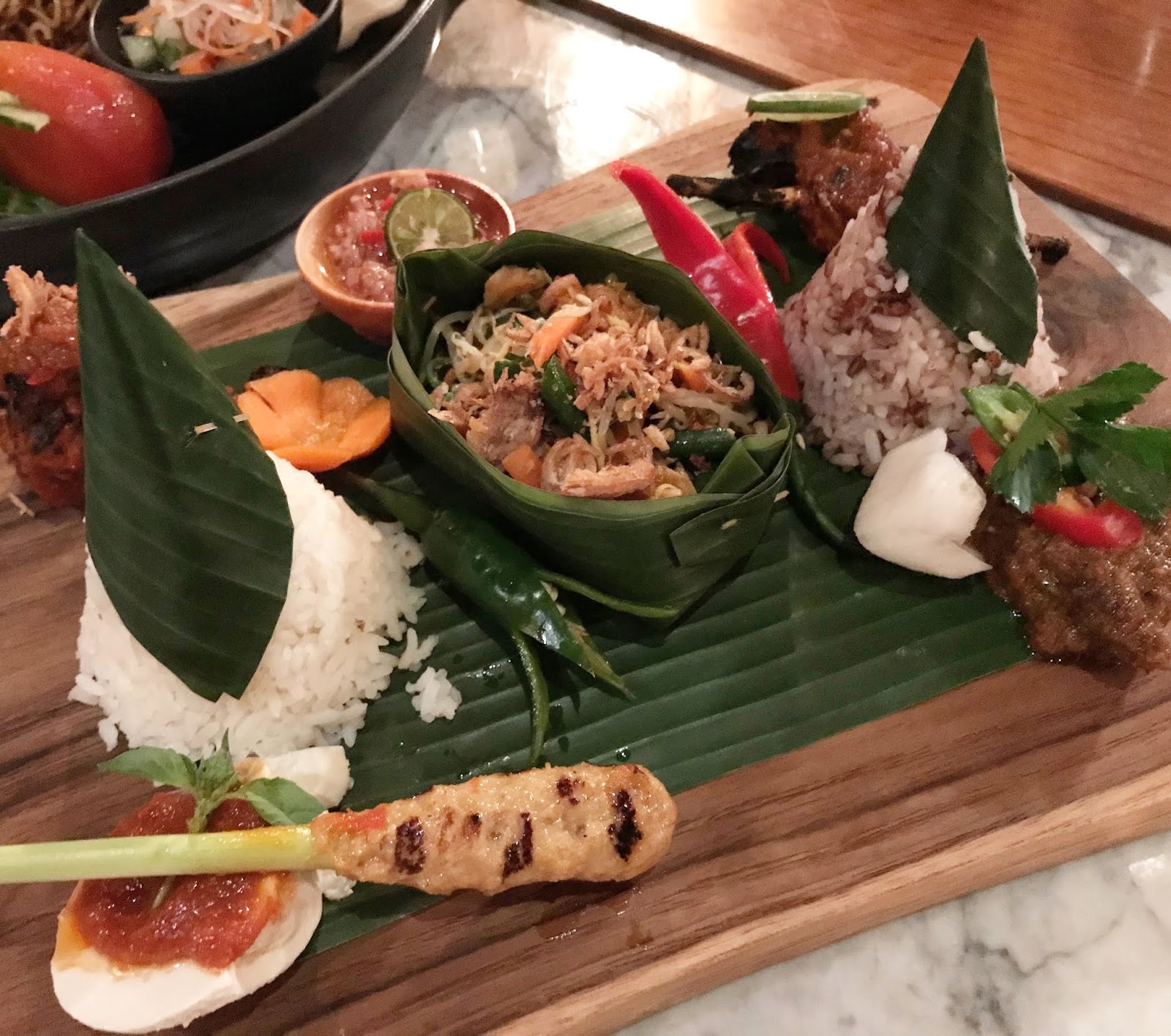 Bali-Indonesia-kayumanis-restaurant