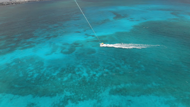 voo de Parasail em Cancun