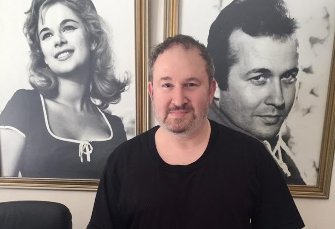 MPOUFAKOS.COM