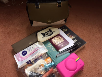 Fiorelli, Handbag, Shoeaholics, What's in my bag, Holiday