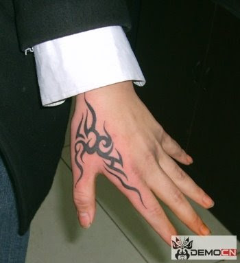 hand totem tattoo design