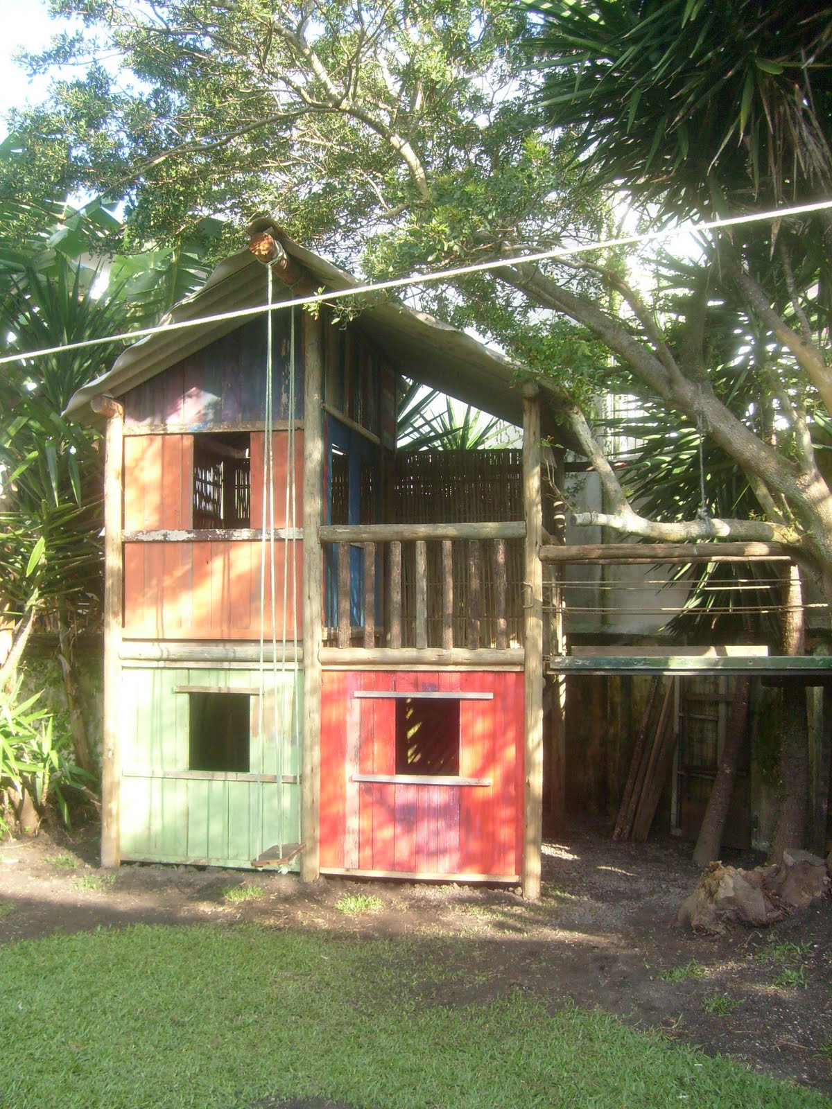 Casa na árvore projetos que vão reviver esse sonho de infância 