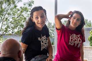 Anna Shammas (mit blauem Methodist-T-Shirt) an der Tagung der Jährlichen Konferenz 2022 in Schaffhausen.