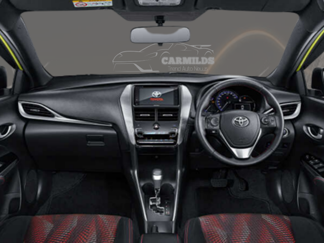 2023-Toyota-Yaris-interior-carmilds