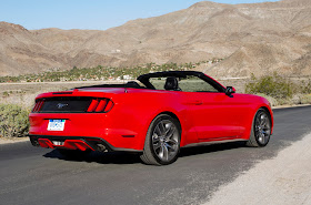 Rear 3/4 view of 2015 Ford Mustang