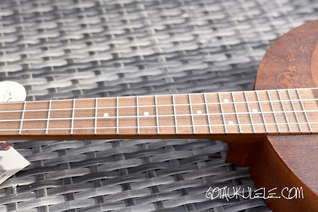 Eddy Finn EF-MOON Ukulele neck