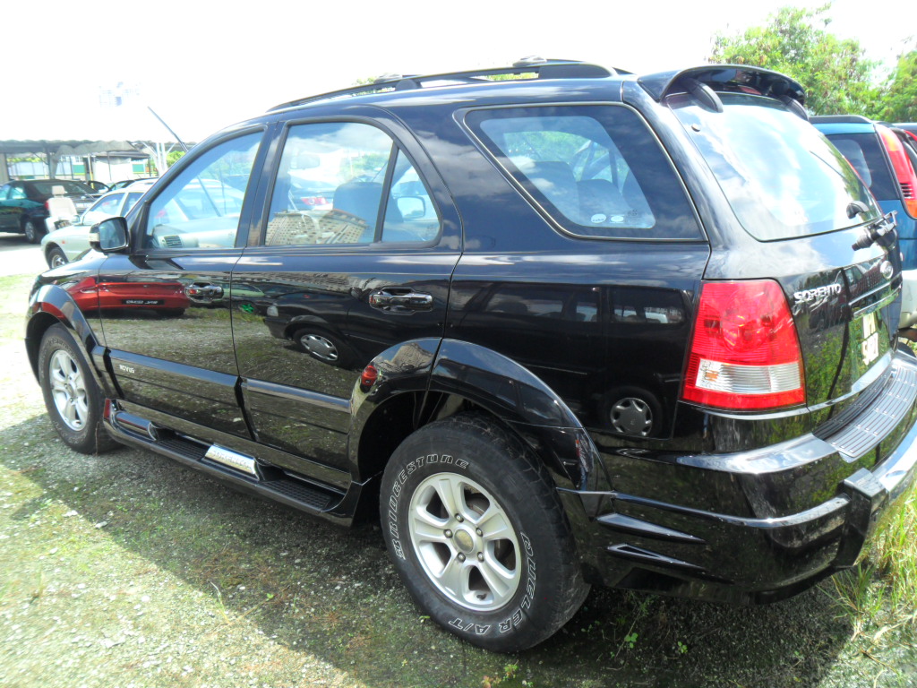 KERETA UNTUK DI JUAL: NAZA SORENTO 2.5 EX (D) (A) NOVUS 