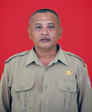 Kepala SMA Mawar Putih