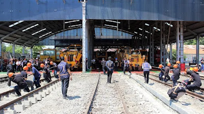 KAI Gelar Lomba Tarik Sarana Kereta Api di Cirebon