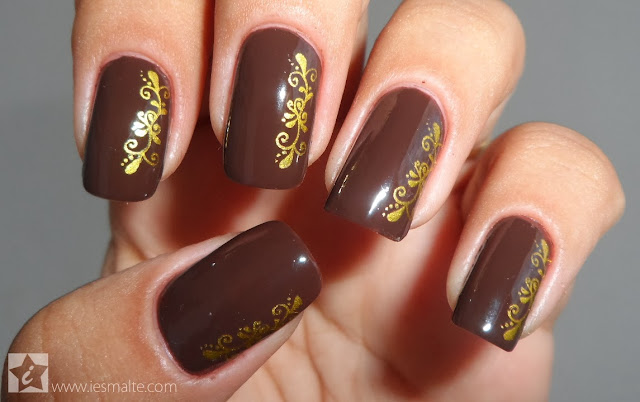 Esmalte Chocolate Quente + Carimbo