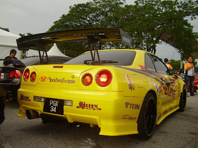 Nissan Skyline R34 racing style