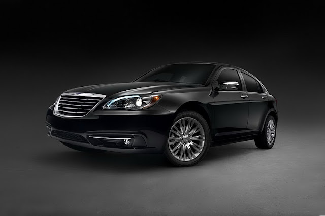 [2011 Chrysler 200 Pictures]