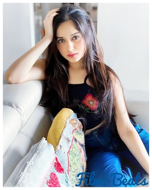 Jannat Zubair Rahmani wallpaper & Biography