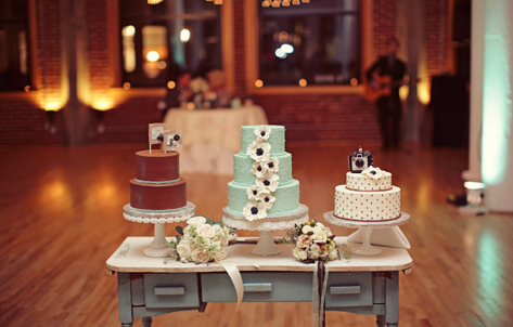 Gorgeous wedding cakes in green white and brown