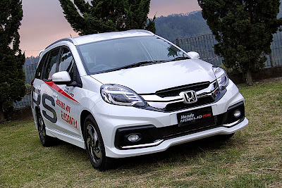 modifikasi mobil honda mobilio rs