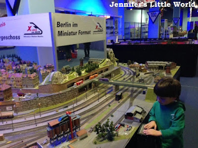 LOXX Miniatue Welten Berlin indoor miniature railway