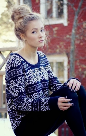 Winter Outfit With Beautiful Blue Sweater 