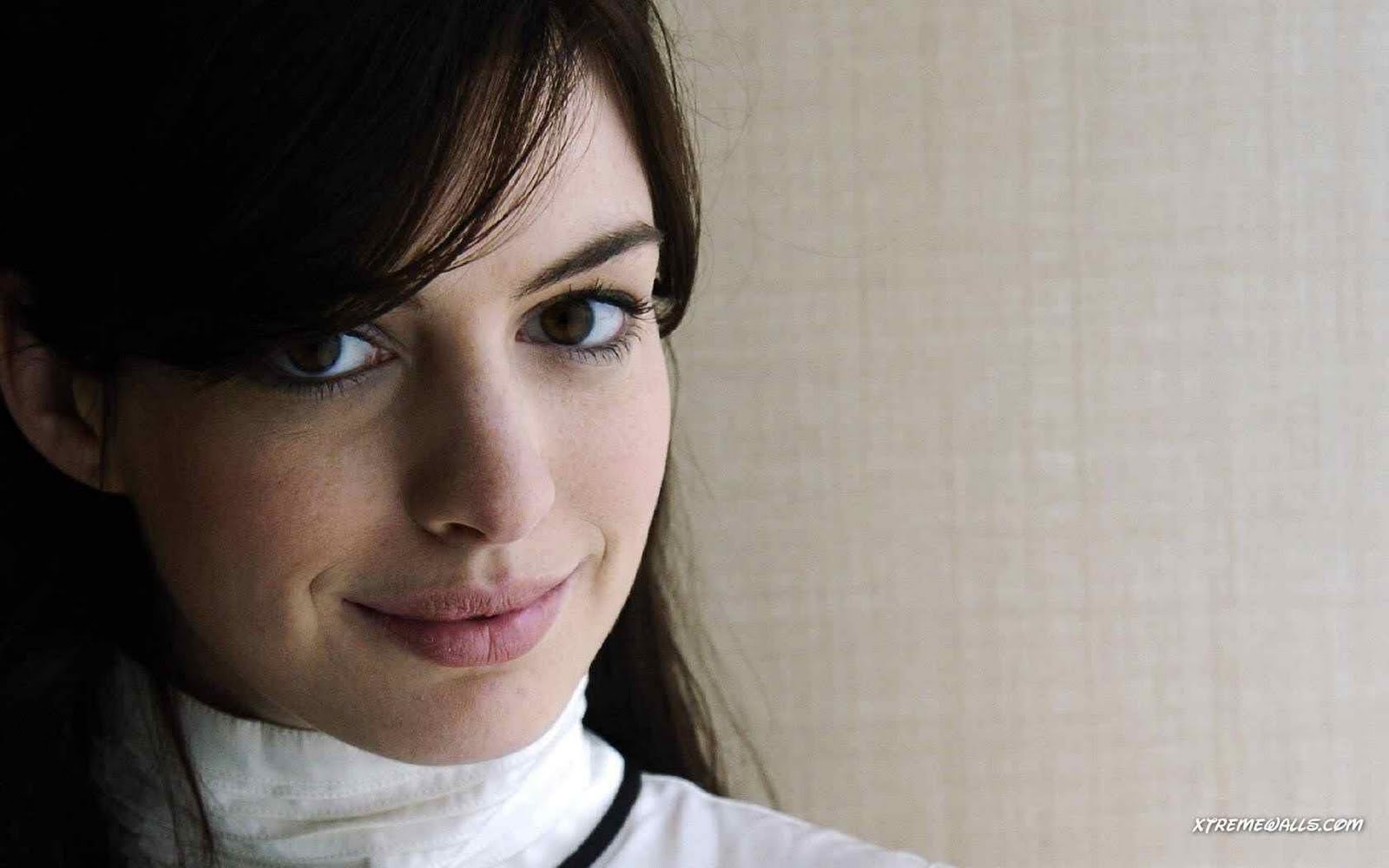 Anne Hathaway have a beautiful