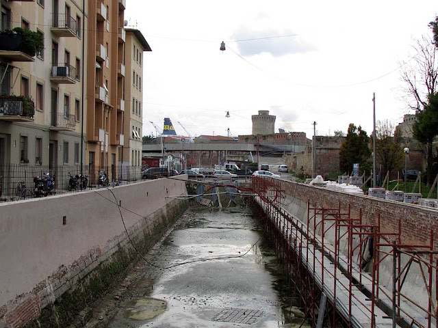 New canal, viale Caprera, Livorno