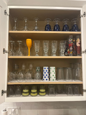 How to organize drinking glasses