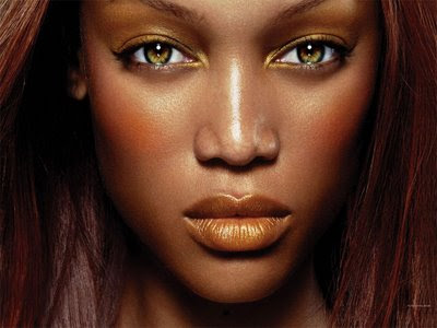  Makeup on 13  Keri Hilson S Gold Glitter Tear Duct