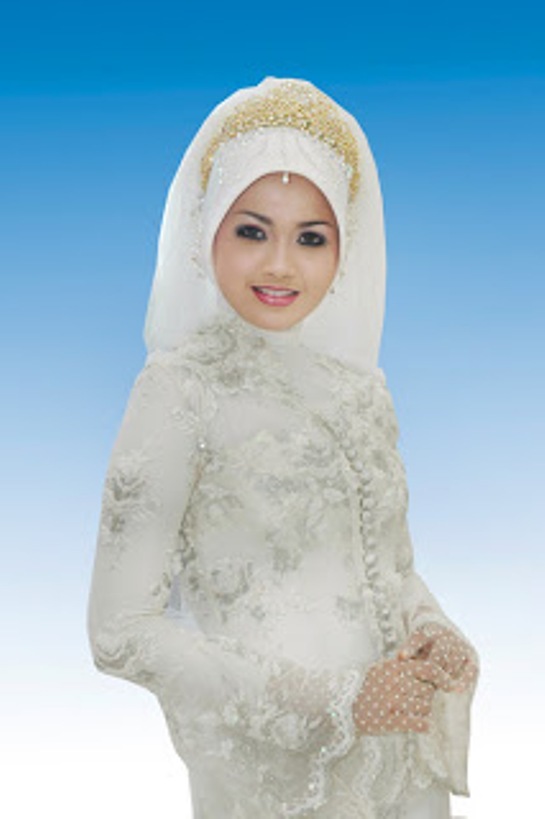contoh desain model kebaya muslim modern terbaru wanita 