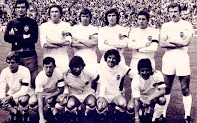 VALENCIA C. F. - Valencia, España - Temporada 1975-76 - Balaguer, Jesús Martínez, Cerveró, Tirapu, Claramunt y Cordero; Rep, Saura, Ferrer Díaz, Eloy y Valdez - Club ATLÉTICO DE MADRID 1 (Salcedo) VALENCIA 0 - 09/05/1976 - Liga de 1ª División, jornada 33 - Madrid, estadio Vicente Calderón - El Valencia fue 10º en la Liga