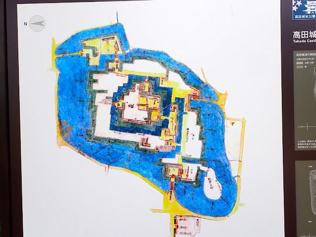 高田城是一座建在平原上的軍事要塞。