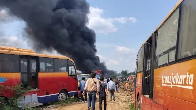 Transjakarta Bantah Puluhan Bus yang Terbakar di Bogor Miliknya, Lalu Punya Siapa?