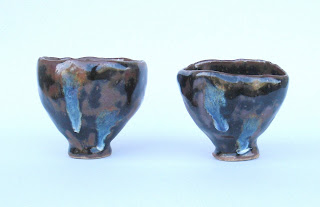 Temmoku-with-blue-Guinomi-or-tea-bowl