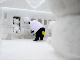 北海道、さっぽろ雪まつりの会場で見たゆるキャラ、たごぱん