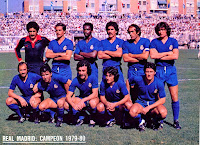 REAL MADRID C. F. Temporada 1979-80. García Remón, San José, Cunningham, Benito, Pirri y Camacho. Stilieke, Juanito, Del Bosque, Ángel y Santillana. A. D. RAYO VALLECANO 1 🆚 REAL MADRID C. F. 2 Domingo 16/09/1979, 12:00 horas. Campeonato de Liga de 1ª División, jornada 2. Madrid, estadio de Vallecas. GOLES: ⚽1-0: 40’, Robles. ⚽1-1: 51’, Santillana. ⚽1-2: 62’, Stielike.