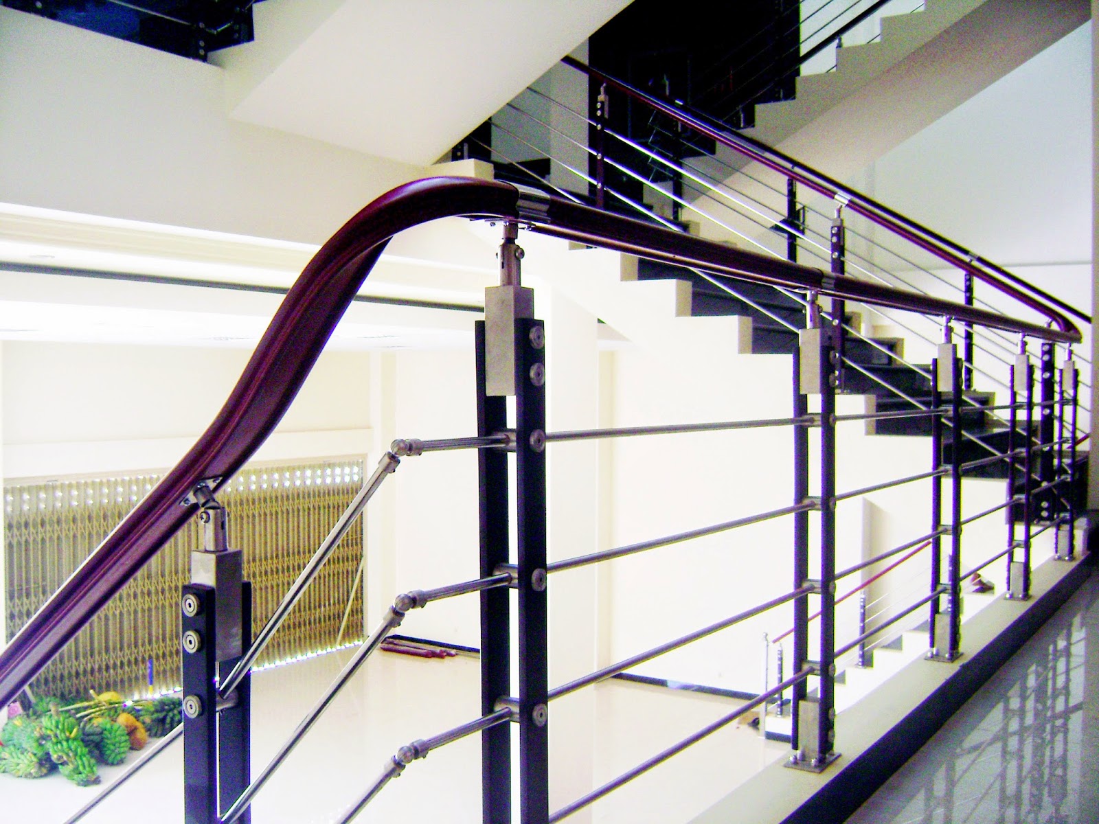 Railing Tangga Modern Minimalis