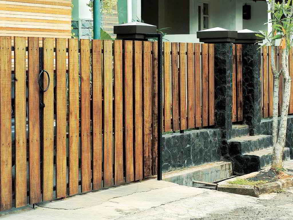 60 model desain pintu  pagar  rumah  minimalis  terbaru kayu 