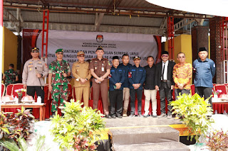 Kapolres Toraja Utara Hadiri Pelantikan dan Pengambilan Sumpah Anggota PPS KPU Yang Terpilih 