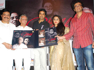 Vidya at Gulzar and Jagjit Singh's album 'Tera Bayaan Ghalib'