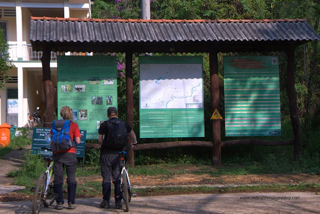 Đạp xe trong rừng Nam Cát Tiên