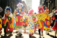 clowns-parade-people