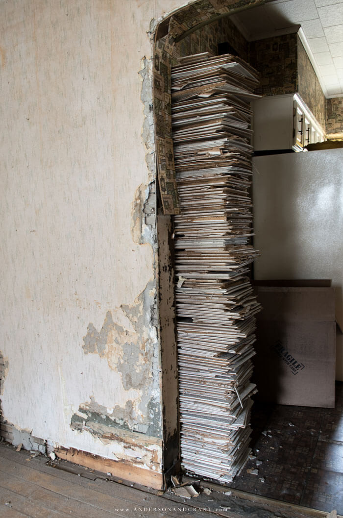 Removing ceiling tiles