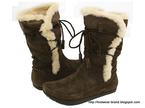 Footwear-brand:footwear-181285
