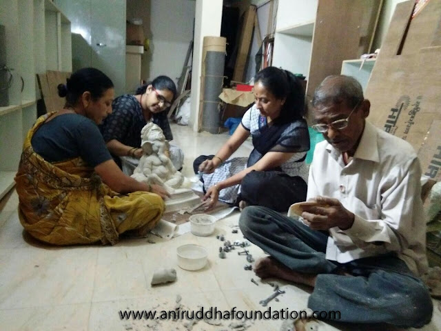 Aniruddha Foundation ecofriendly ganesh idol work