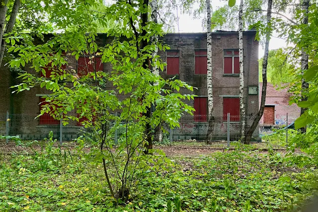 Новохорошёвский проезд, дворы, бывший детский сад 1964 года постройки