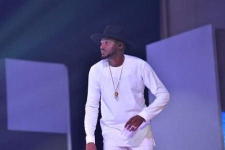 Oh No!!! 2Face Idibia Suffers Major Shock as Less Than 50 People Turn Out for His Concert in Rwanda (Photos)