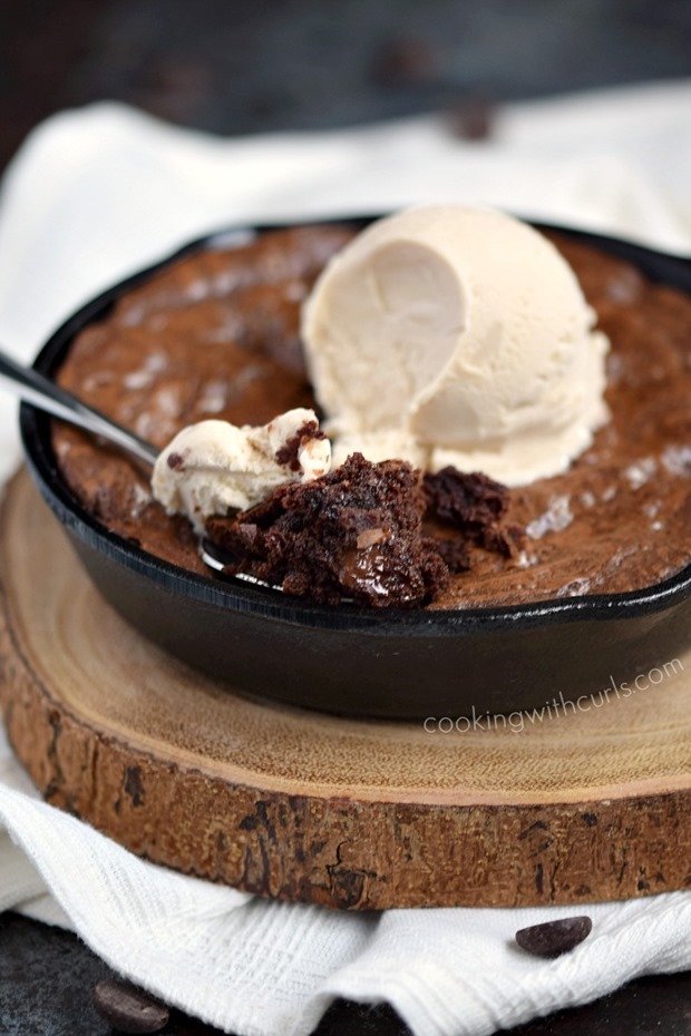 Grab-two-spoons-and-dive-into-this-chewy-and-delicious-Skillet-Brownies-for-Two-topped-with-a-scoop-of-vanilla-ice-cream-cookingwithcurls.com_