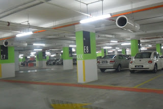 B6 green colour parking zone