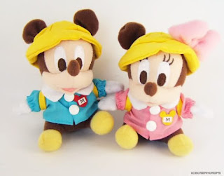 Gambar boneka Mickey dan Minnie Mouse berpasangan 3
