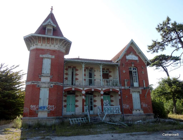 urbex-villa-la-roseraie-atlantique-projet-abandonné-jpg