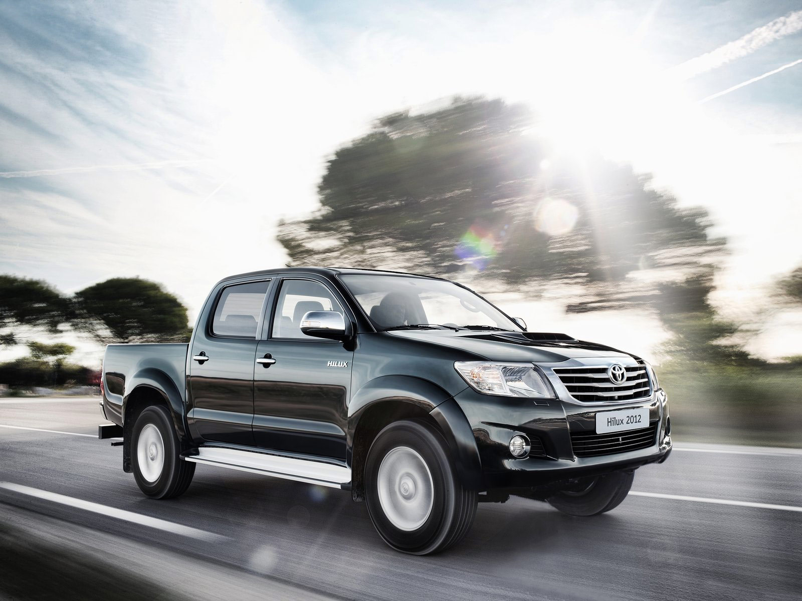 download-toyota-hilux-2012-wallpaper-car-pictures